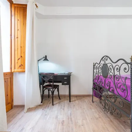 度假居 Marina Monolocale Deluxe 卡利亚里