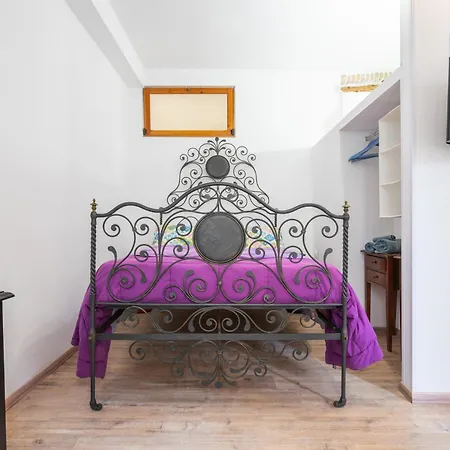 Marina Monolocale Deluxe * 卡利亚里